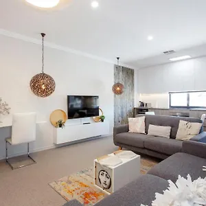 Bambino 438 Apartment